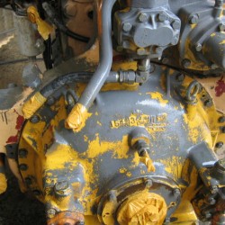 Komatsu D85A-18 Engine (4)