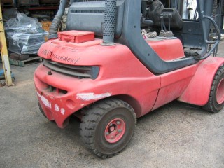 Linde 2.5 Forklift (1)